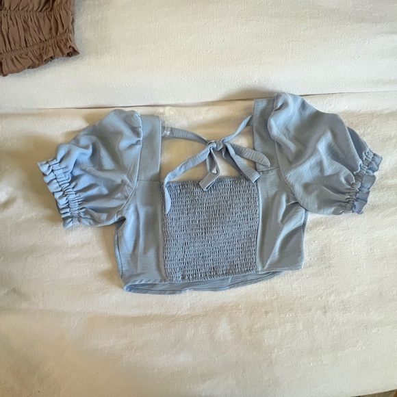 New And Now this cropped top - Picture 2 of 2